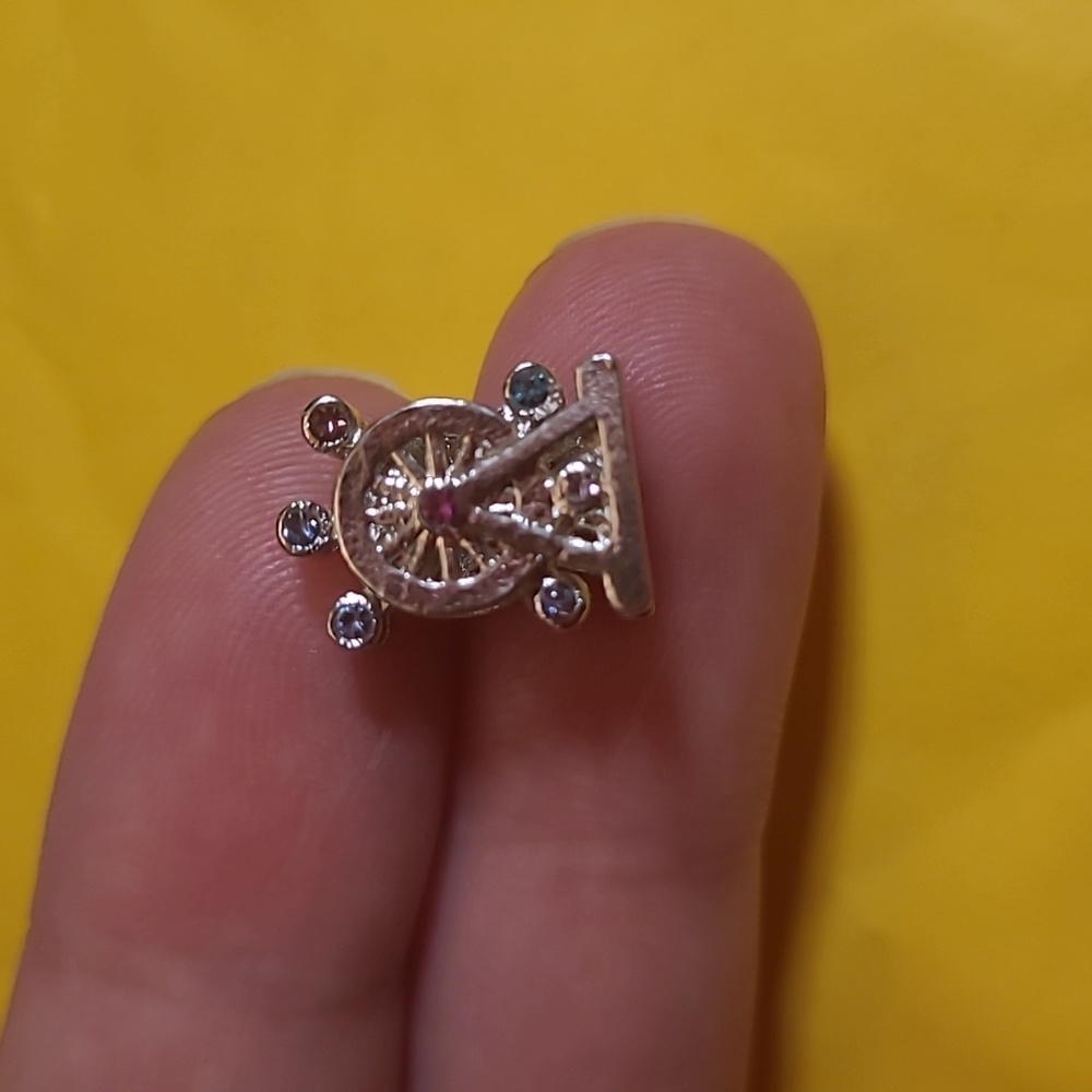 Wheel Charm ❤️ - Picture 5 of 5